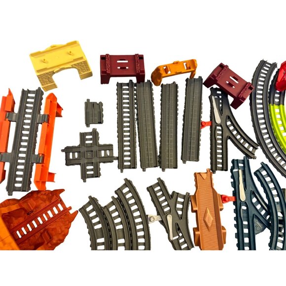 Thomas & Friends TrackMaster Train Set With Engines Tracks Accessories - Picture 8 of 11